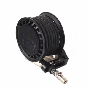 Compact, self-retracting air hose